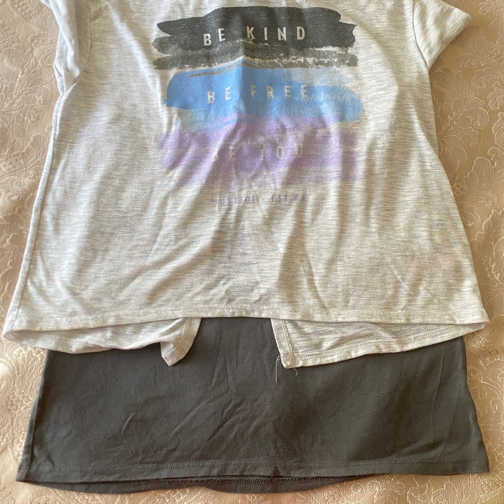 Gray and Black Short Sleeve Tees with Graphic Design